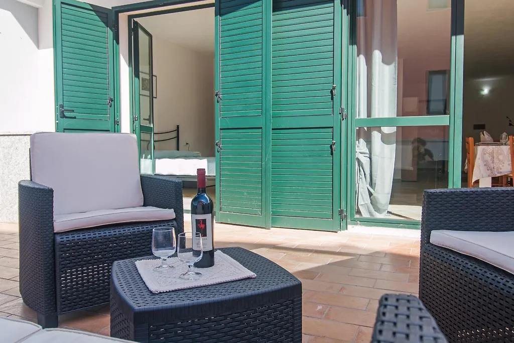 Residenza Maria Antonia - Private Apartment Orosei 0*,